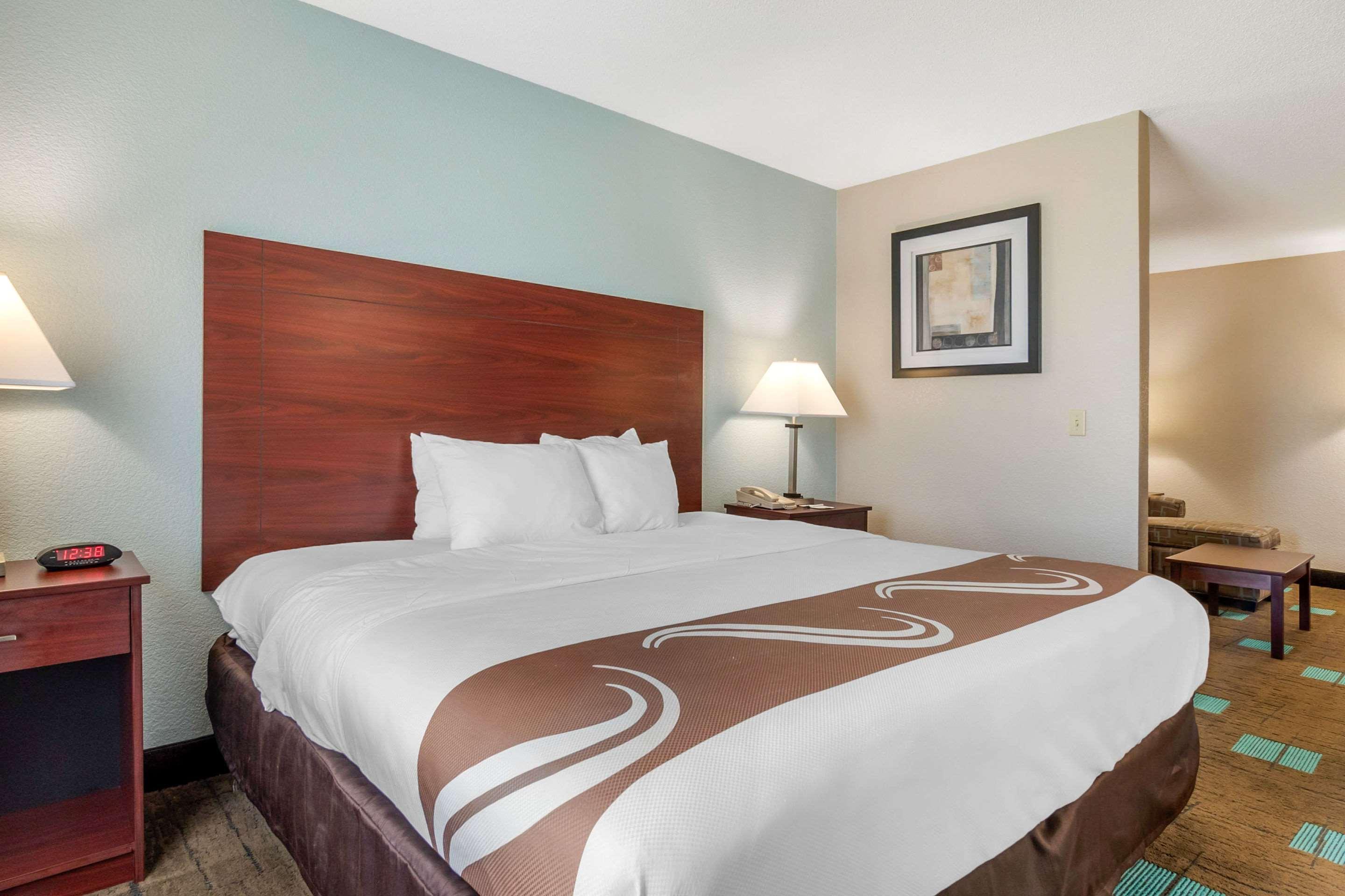 Quality Suites Kansas City International Airport Εξωτερικό φωτογραφία